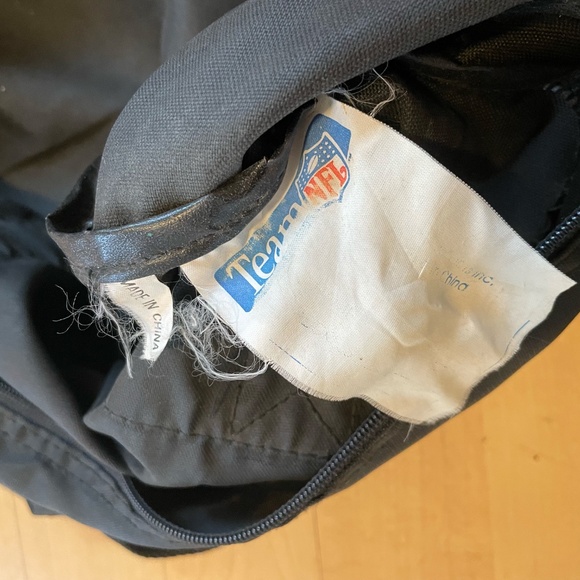 Vintage LA Raiders duffel bag - Picture 5 of 5